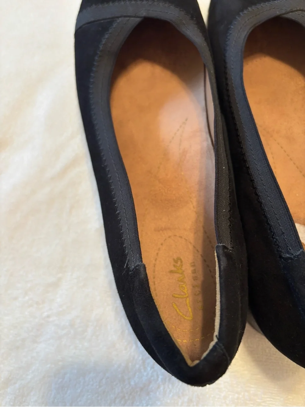 Clarks Daelyn Hill Black Suede Wedges